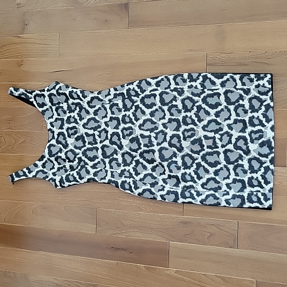 Diane Von Furstenberg tank‎ sheath dress leopard texture and black 2
